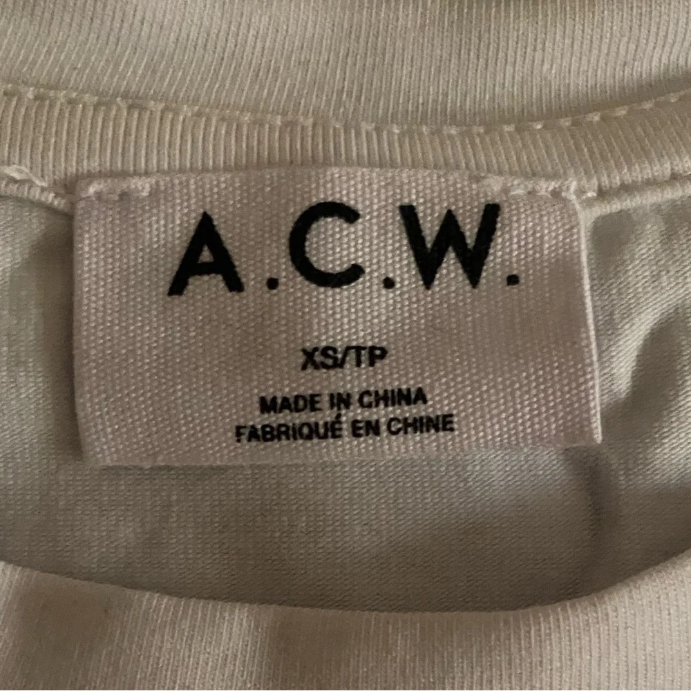 Cropped Tee - Picture 4 of 4